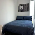 Cozy Apartment In Santa Monica Parking, Gym, Pool