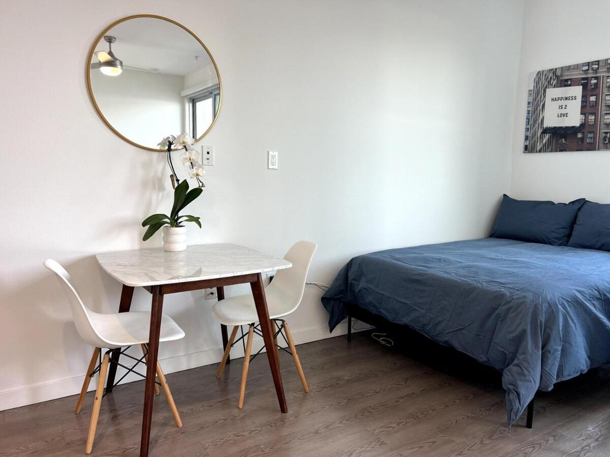 Cozy In Santa Monica Parking, Gym, Pool * Los Angeles