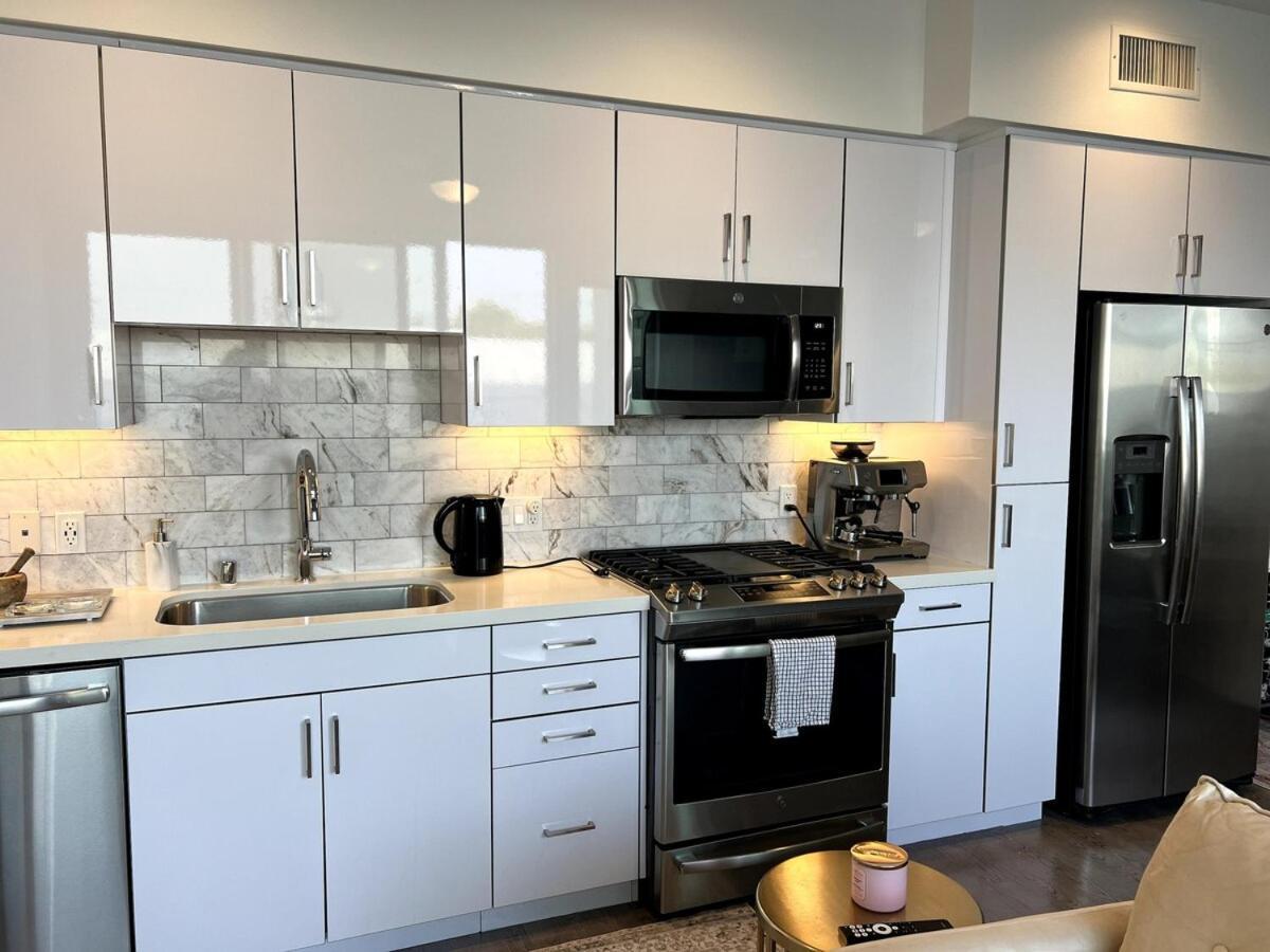 Cozy In Santa Monica Parking, Gym, Pool Apartment *
